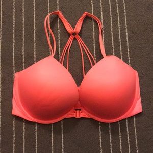 Racerback bra, clasped in the front